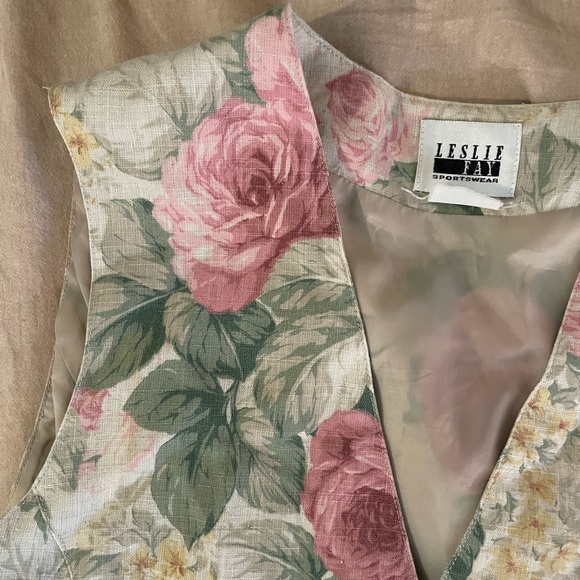 Floral Vintage Vest - Picture 3 of 10